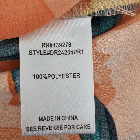 DR2 Ruffle Short Sleeve Flowy Blouse with Fruit Women's Size XS NWOT - Picture 2 of 10